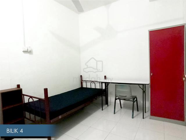 Bilik Sewa Rumah Teres 2Tingkat, Kulai Lelaki  (Seorang Sebilik) 1