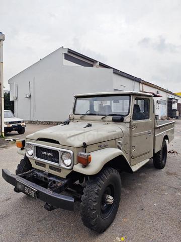 1982 Toyota LANDCRUISER HJ47 (M) - 1
