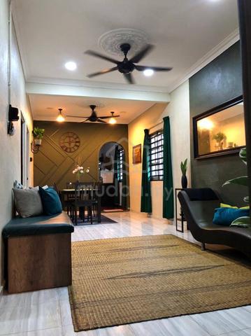 TAMAN BAYAM (ENDLOT)‼️RENOVATED‼️ Full LOAN‼️ ZERO DOWNPAYMENT✅ 4
