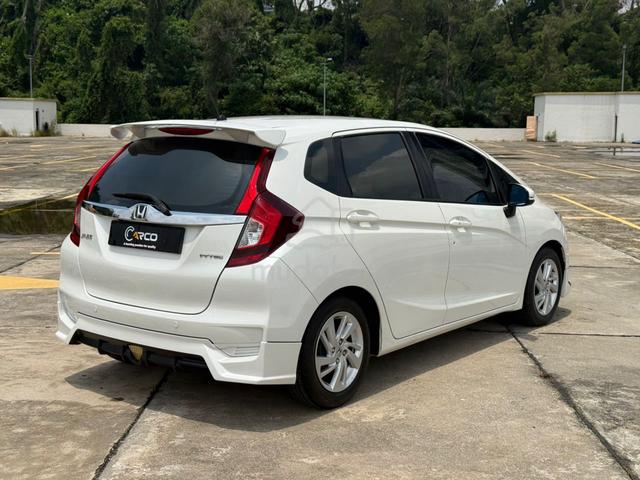 Honda JAZZ V 1.5L (A) Paddle Shift/Push Start - 2