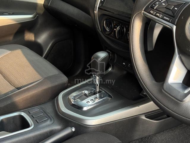 2022 Nissan NAVARA SE (AT) 2.5L (A) LOAN KEDAI - Cars for