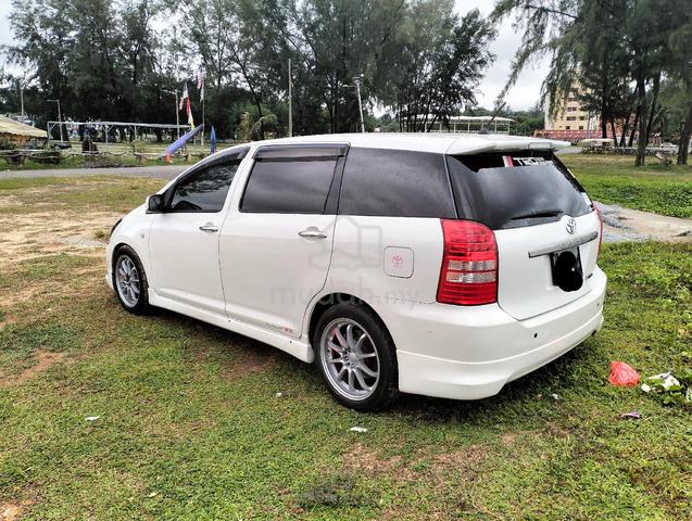 2003 Toyota WISH 1.8 TYPE S (A) - 2