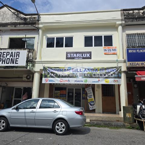 First Floor Shop At Station 18 Pengkalan 1