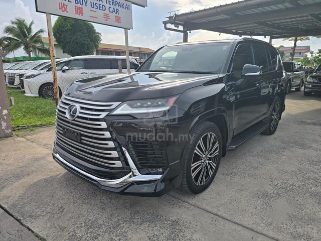 2023 Lexus LX600 with Modellista Bodykit 7 Seater - 3