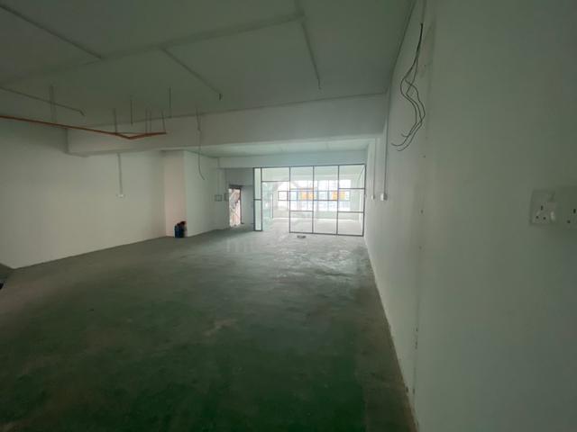 [FOR RENT] 1st Floor Office @ Serdang Perdana (Cheong Hin Commercial C 1