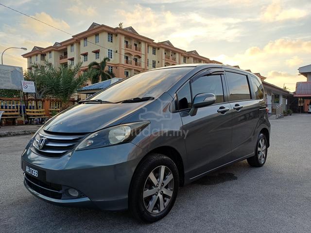 2010 Honda FREED 1.5 E (A) - 3