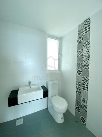 The Retreat Condominium 4