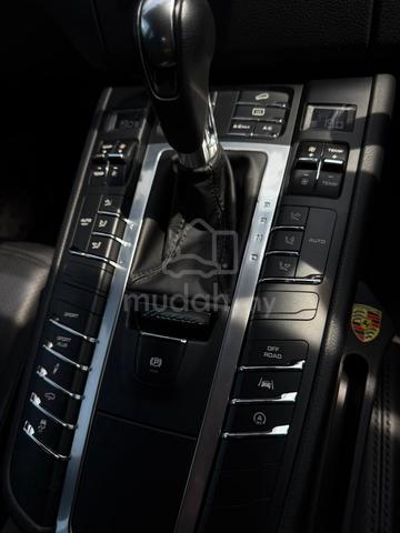 2016 Porsche MACAN F/SVR Porsche Warranty Til 2027 - 4