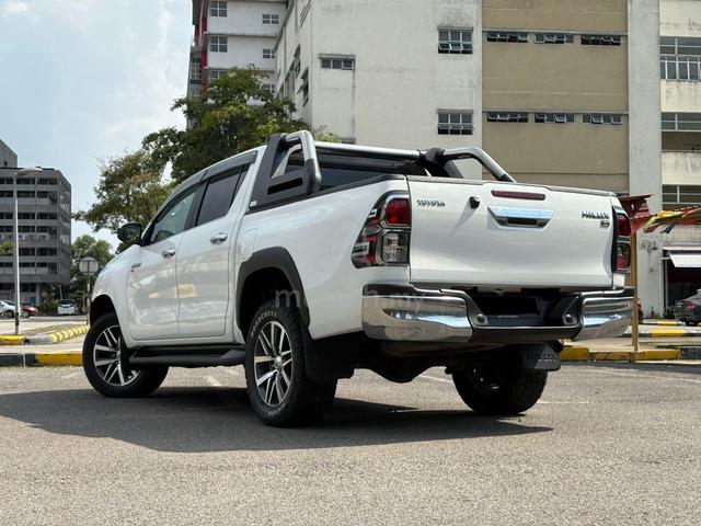 2018 Toyota HILUX 2.8 G FACELIFT (A)/ F*LOAN - 2