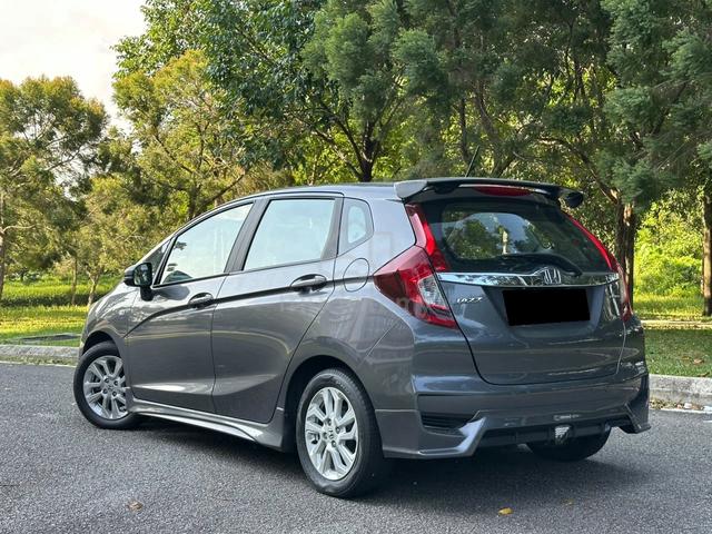 HONDA JAZZ 1.5 FACELIFT GK5 Full Service Record - 2