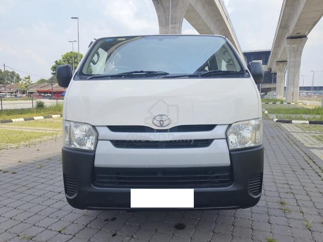 2014 Toyota Hiace 2.5 (M) window van 14seat - 2