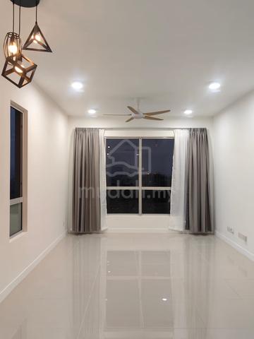 Emerald Hills 1