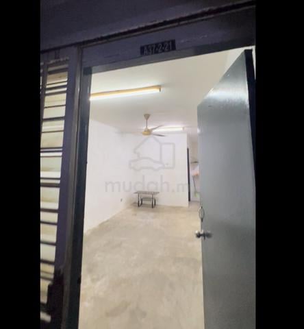 Puchong Permai Apartment (Direct Owner) 1