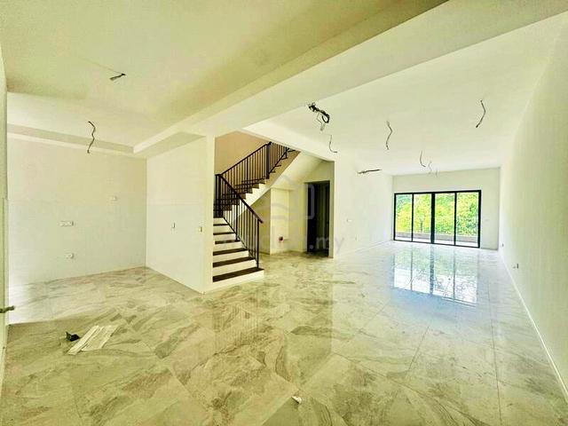 4sty Brand New Unit 19 Trees Melawati (5 1R 5B Guarded) 1