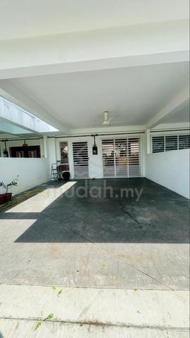 House for Rent โ Tiara Sendayan 1
