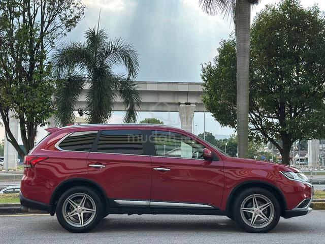 2021 Mitsubishi OUTLANDER 2.0 AWD 2.0L (A) F/LOAN - 4