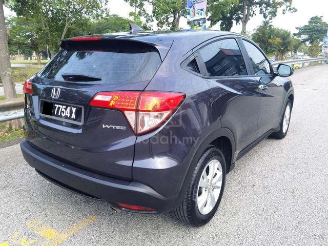 Honda HR-V 1.8 V Spec Push Start Original - 2