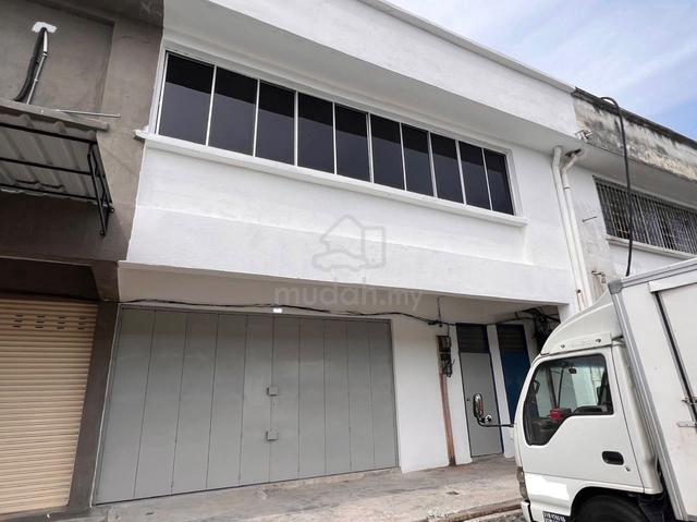 1.5 Sty Factory / Warehouse Jalan Seroja 6, BS6 Bukit Sentosa, Rawang 1