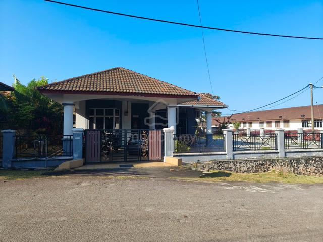 Corner Lot Single Storey Bungalow @ Taman Permai Rembia Alor Gajah 1