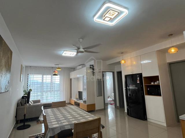 Avia Plus, Bandar Country Homes 1