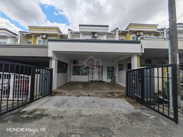 Double Storey Intermediate House for Rent📍Stutong,Near Saradise😍Nice 1