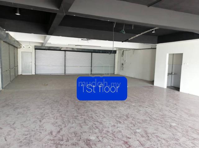 3 Storey Corner Shop The Galleria Klang Sentral Bus Terminal Meru 1