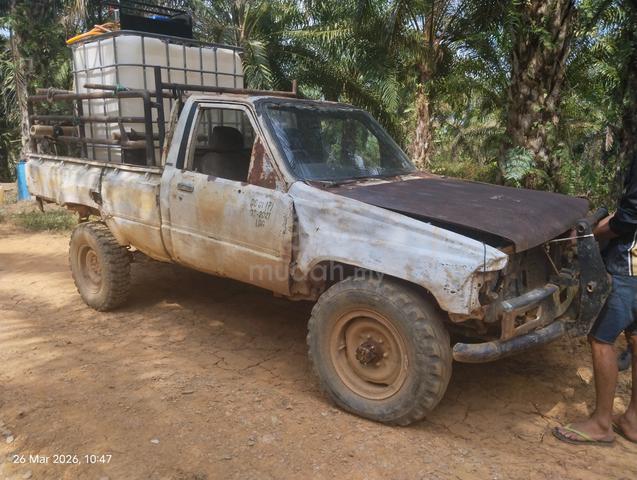 1995 Toyota HILUX 2.8 DOUBLE CAB (M) - 1