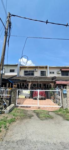 Double Storey Terrace Taman Sri Langat, Jalan Reko, Kajang, Selangor. 1