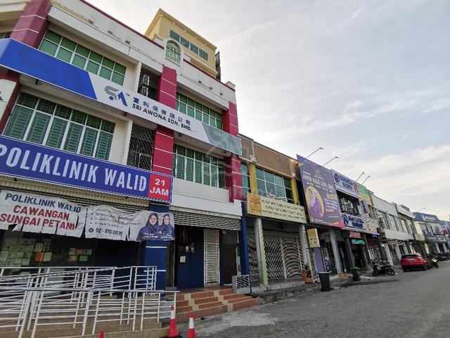 FACING MAINROAD 2 Combining Unit Tenanted 2.5 Sty Shop TF Value Mart 1