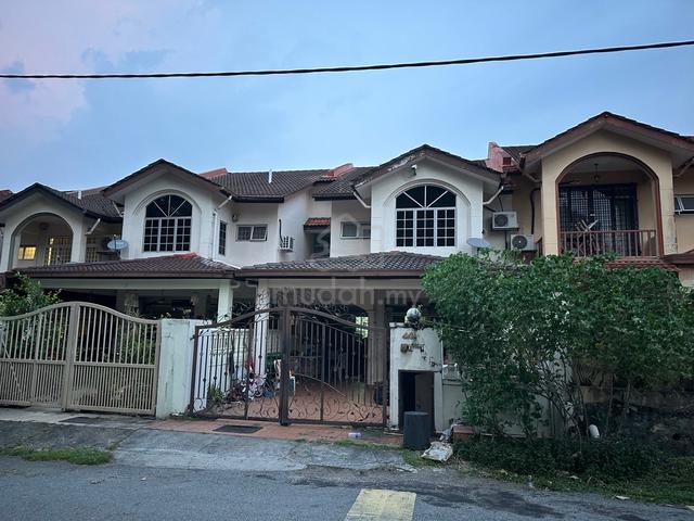 House, For sale 22x75 BK5 (near playground) 1