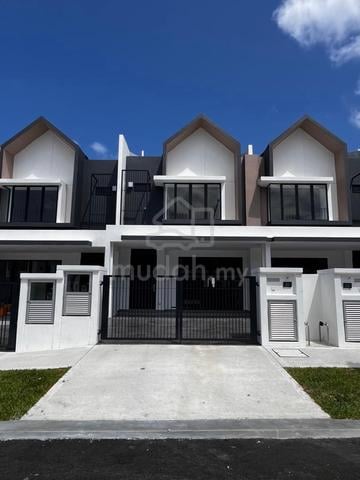 Serenia Aiora, Double Storey Terraced House 1
