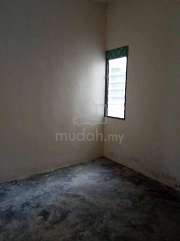 Rumah Teras Rental kat Taman Sri Perak Ayer tawar 4