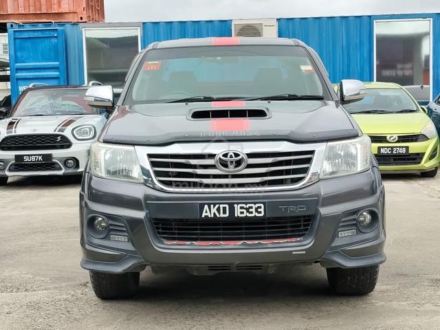 2015 Toyota HILUX 2.5 G TRD SPORTIVO (A) - 2