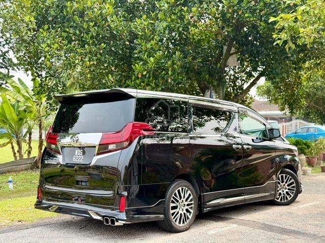 ON THE ROAD 2015 Toyota ALPHARD 2.5 AGH30W (A) - 4
