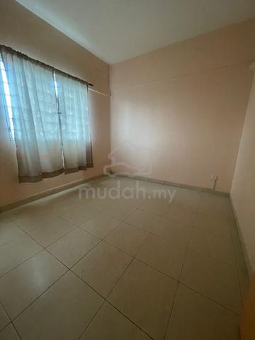 Desa Park, Menjalara, Single/Couple Room 5