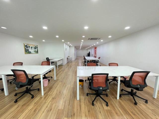 Taman Molek Ready Office For Rent 1