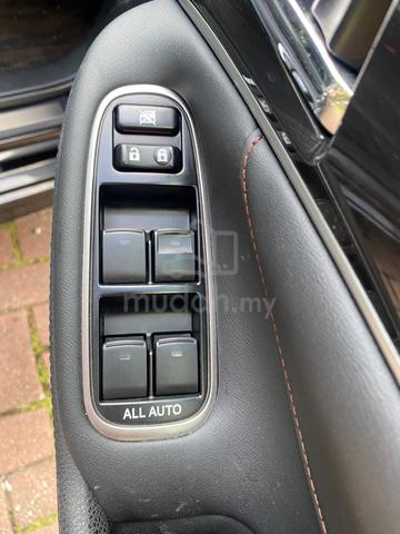 2013 Toyota CROWN 2.5 ROYAL SALOON (A) - 3
