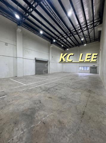 Corner 3 Storey Semi-D Factory & Warehouse @ Golden Gateway , Valdor 1