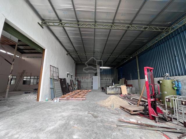 Taman University 1.5 Storey Semid Detached Factory For Rent Skudai 3