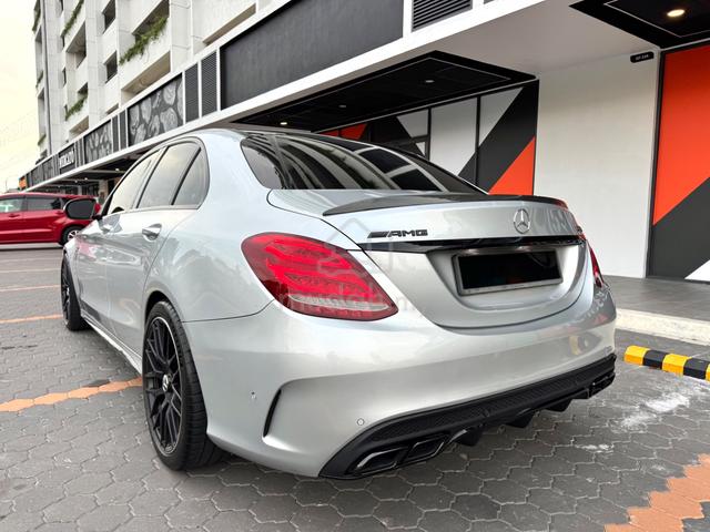 2015 Mercedes Benz C-CLASS 2.0 250 AMG LINE (CBU) - 4