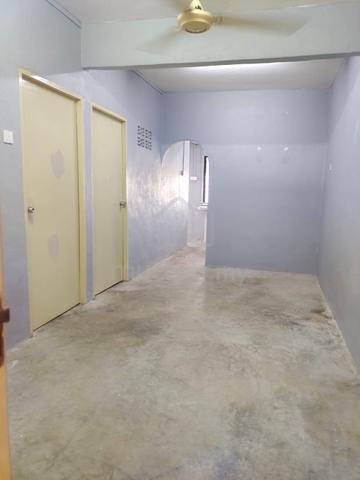 Taman Seruling Emas Flat 1