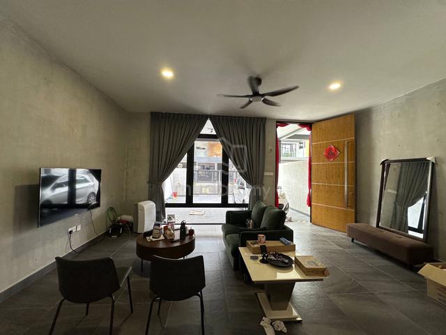 D’Art Hills Residence 3-storey 5bed 4bath brand new / Aeon IOI / JPO 1