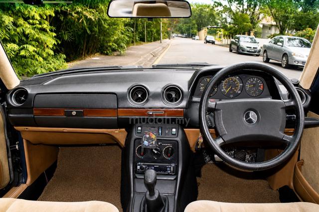 1985 Mercedes Benz W123 200 - 4