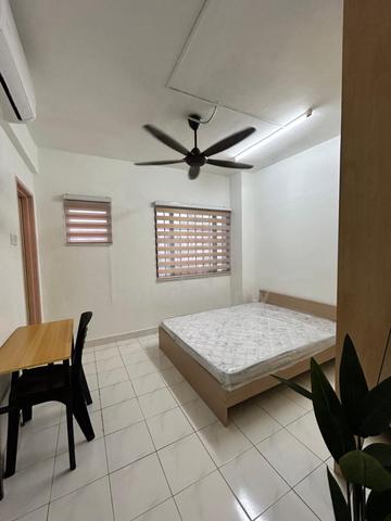 Master Room for Rent near LRT Lembah Subang - KJ Line (FEMALE UNIT) 1
