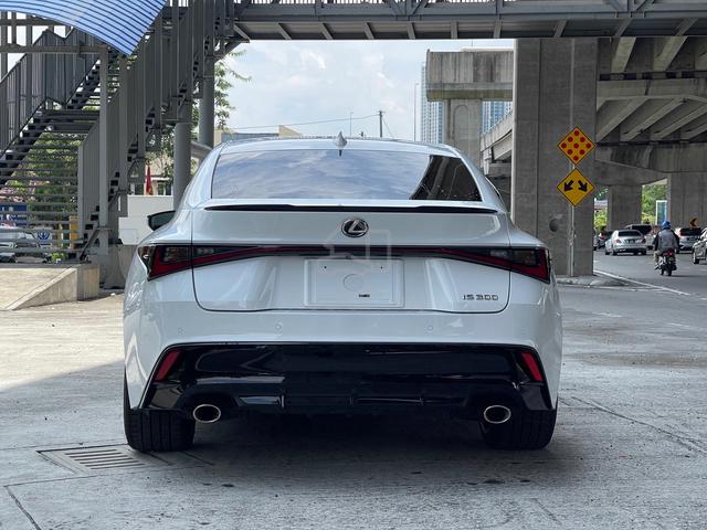 [18K KM] 2023 LEXUS IS300 2.0 F SPORT Black INT - 3