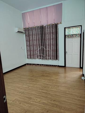 Room for Rent! Utilities All-Inclusive! 1