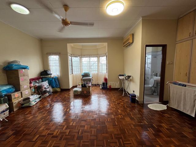 USJ 16 Type C (22x75 sqft) Front push out Near To Field Subang Jaya 1