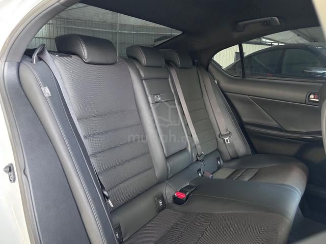 UNREG 2022 Lexus IS300 F-SPORT (A) Black Interior - 5