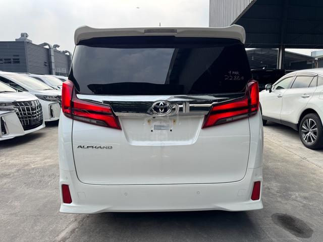 CHEAPEST DEAL 2022 Toyota ALPHARD 2.5 SC SUNROOF - 4