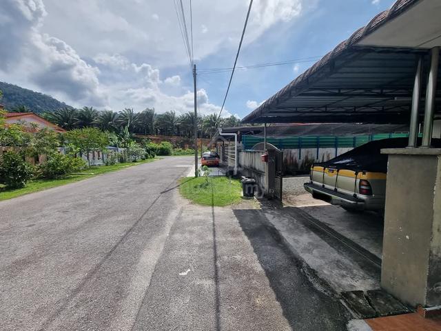 Rumah Teres Semi d Freehold di kamunting untuk dijual 1